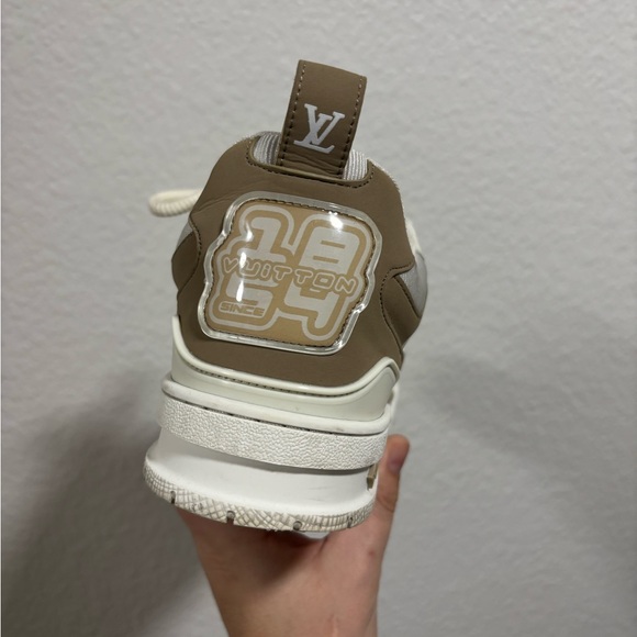 🔥LV Trainers beige - Picture 3 of 9